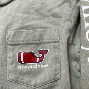 Vineyard Vines 3T whale T-shirt